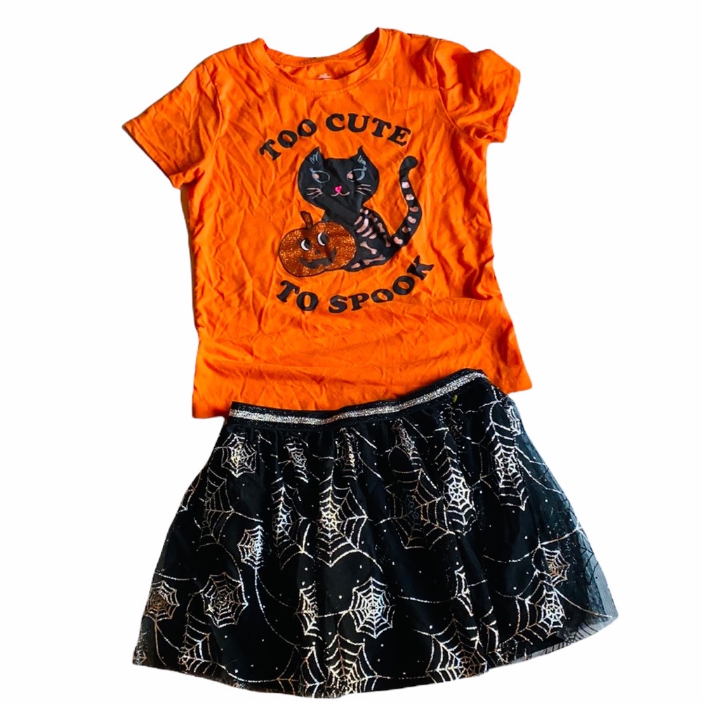 Way to Celebrate Halloween Skirt and T-Shirt